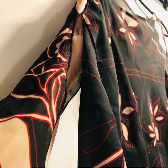 Two Roads Large (14-16) Unique Asymmetrical Floral Tunic Top - Picture 9 of 10